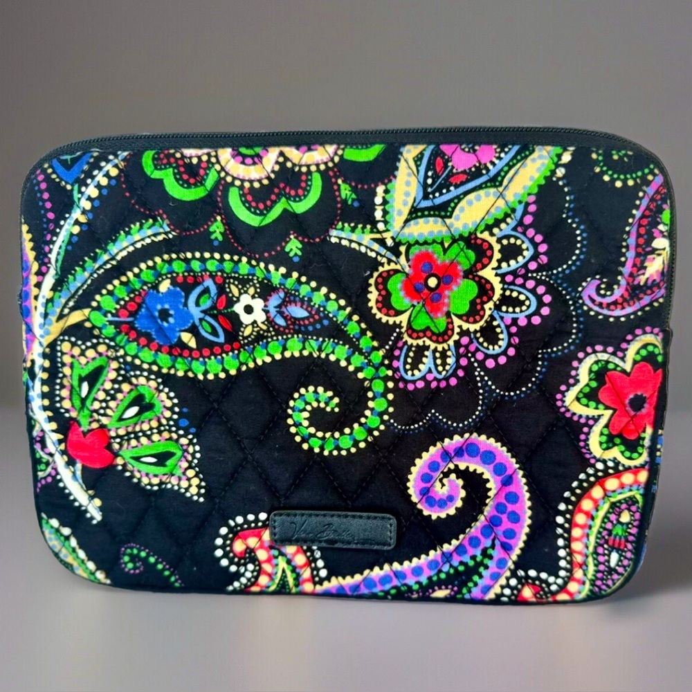 Vera Bradley Padded iPad/Tablet Sleeve Case Multicolored Paisley Pattern 9” X 7”